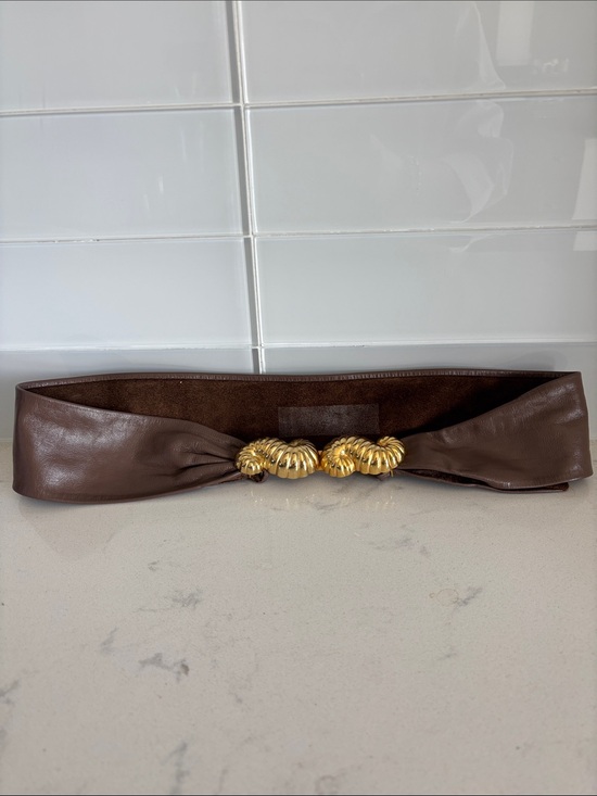 Emmanuel Accessories - Emmanuel Vintage Brown Leather Women’s Waist Belt with Gold Shell Buckle